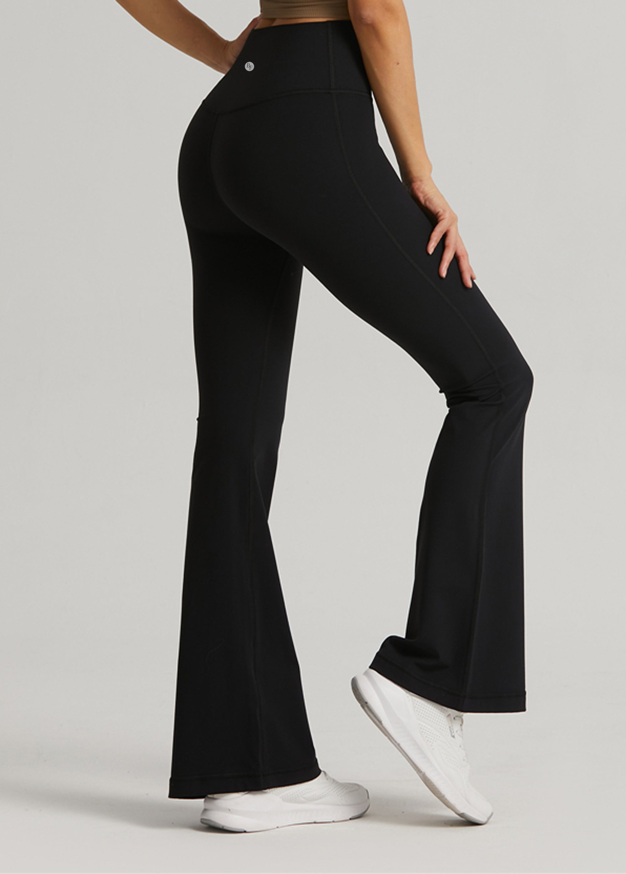 One-Size Flared Yoga Pants - Black – BubbleFig