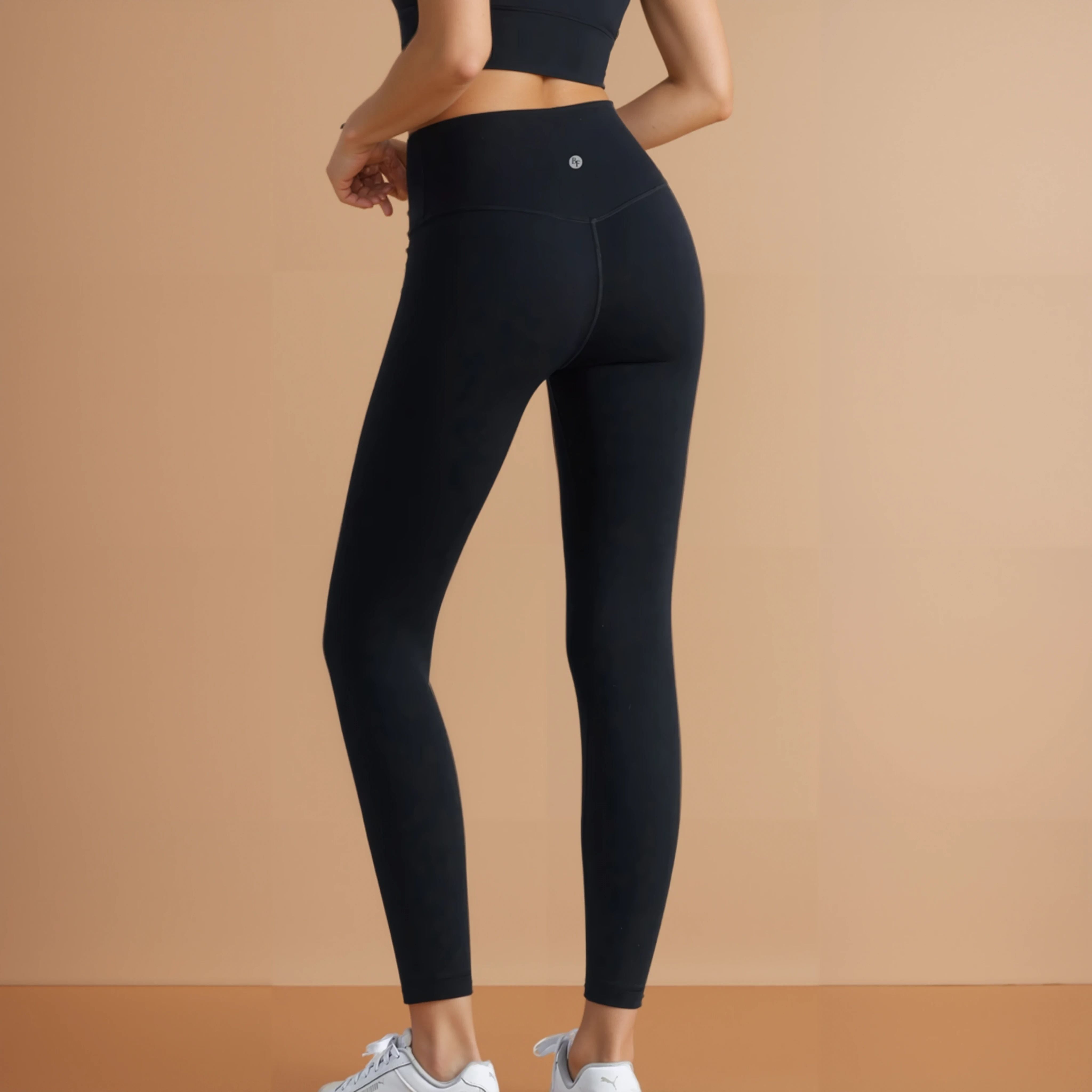 High-Rise Classic Leggings - Black