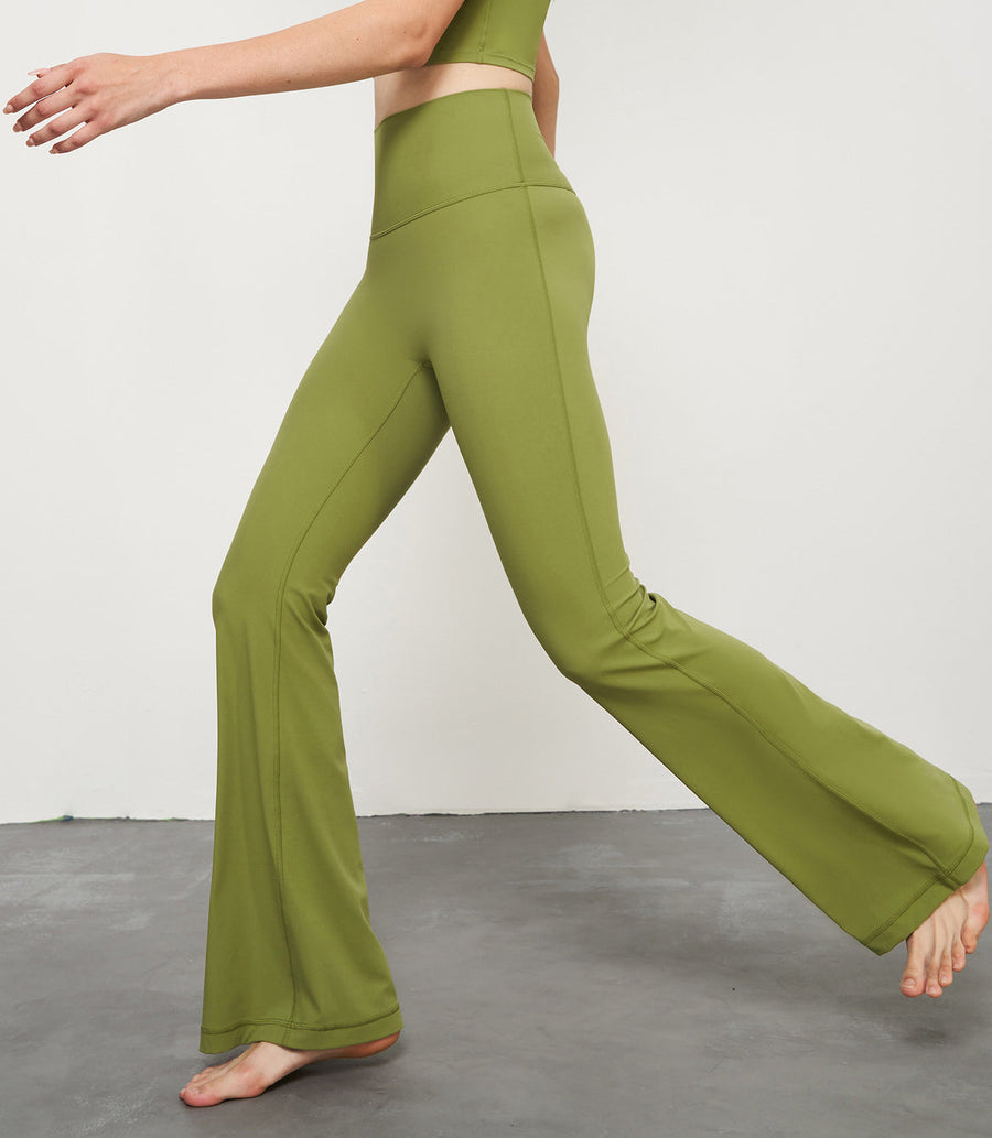 One-Size Flared Yoga Pants - Matcha Green